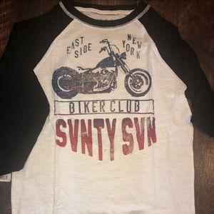 77 kids by America Eagle New -10/M